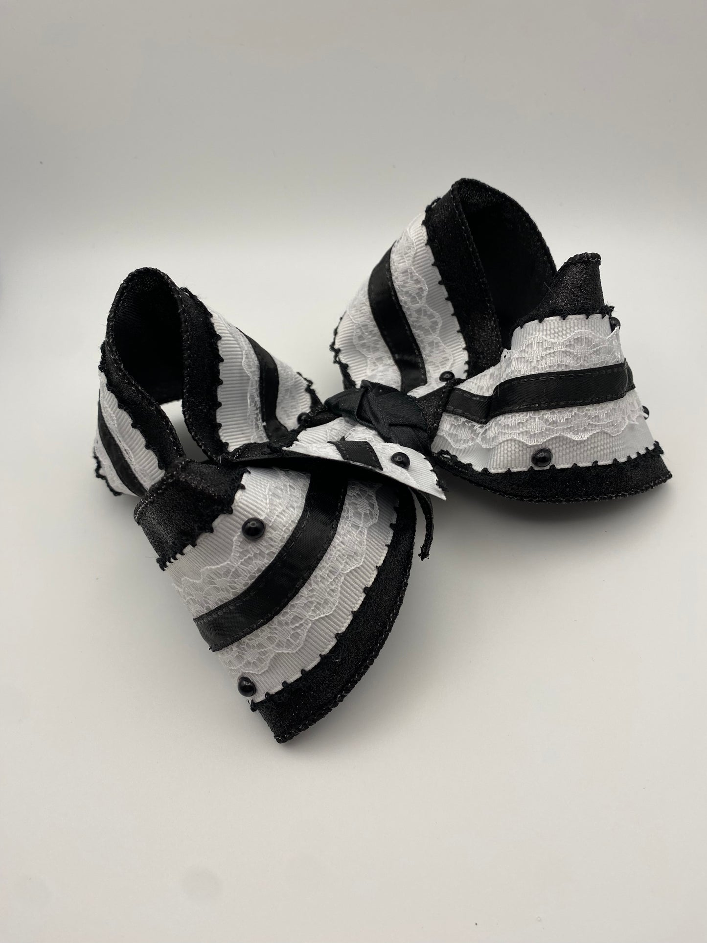 Lace Noir
