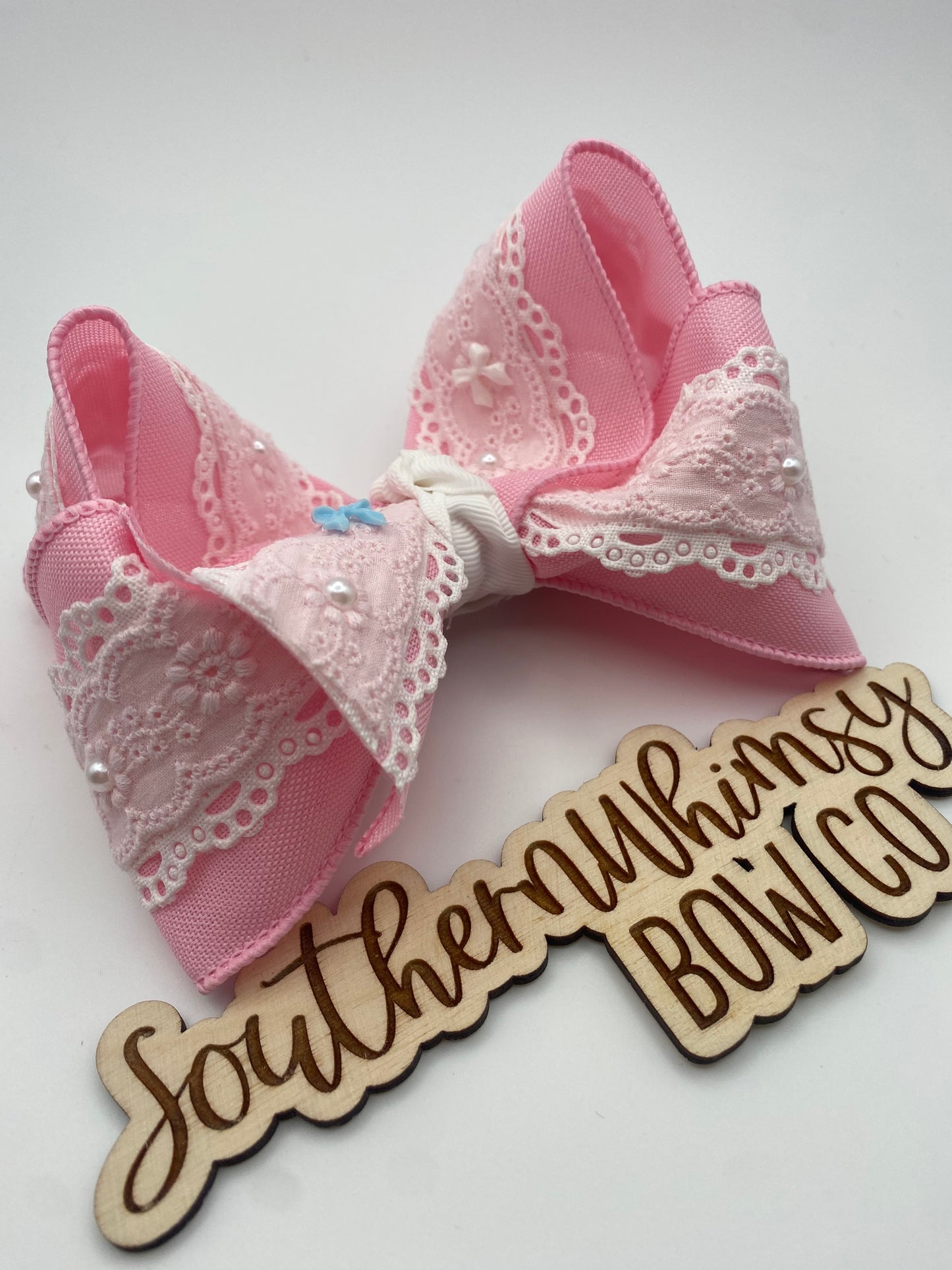 Blushing Bows and Pearls