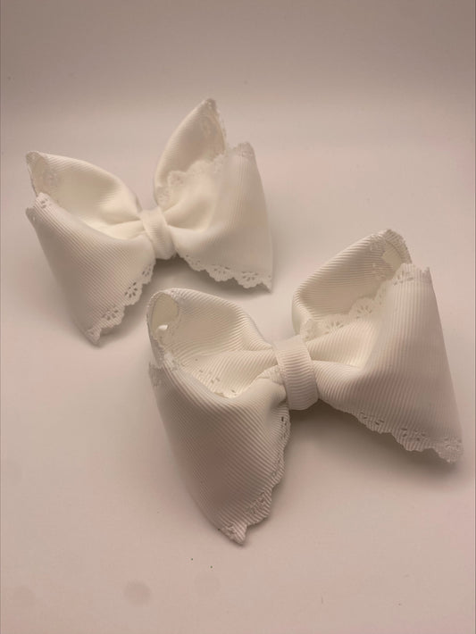 White Scalloped Piggies